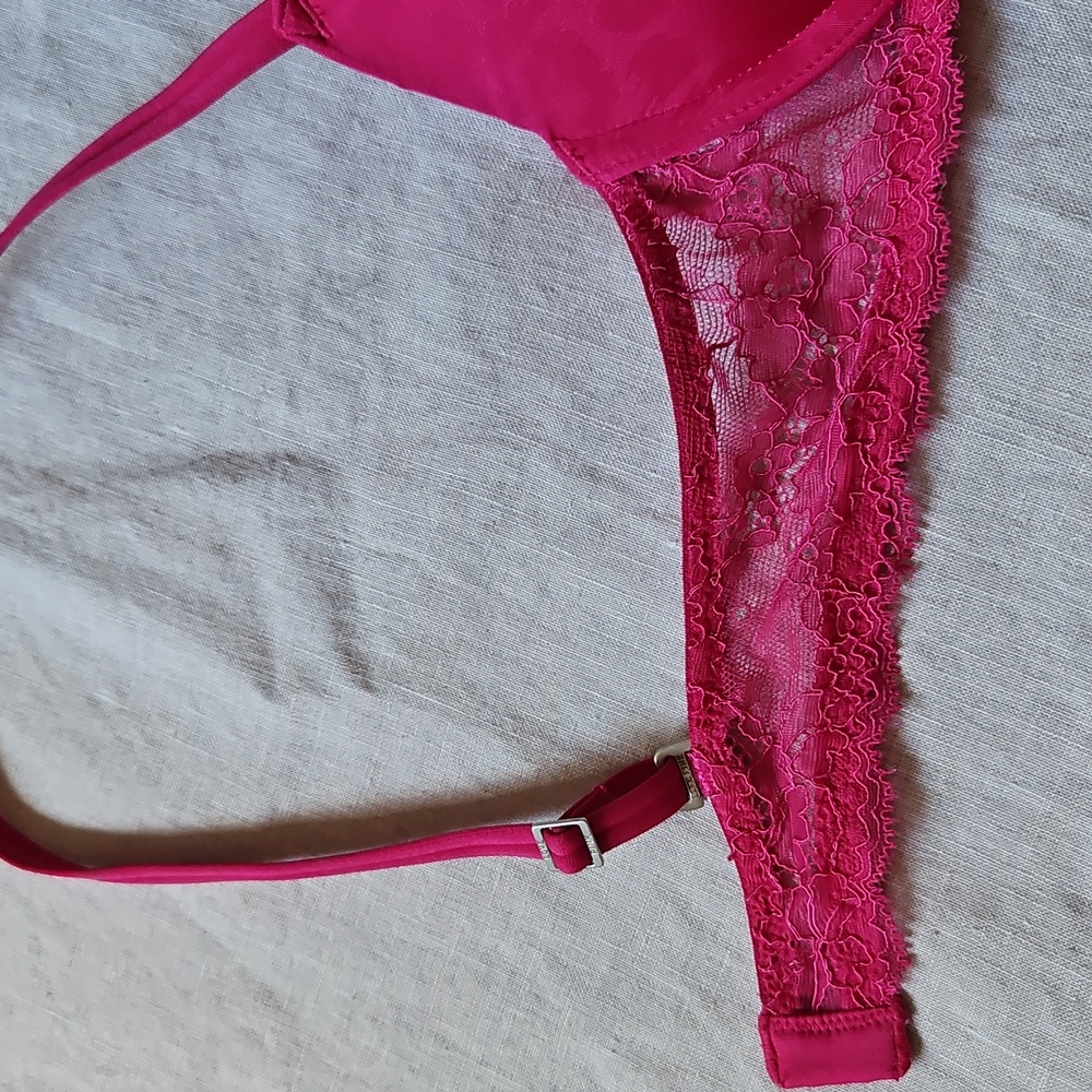 Pink Victoria's Secret Pink Lace Women's Bra 34A Push Up Plunge - Picture 9 of 14
